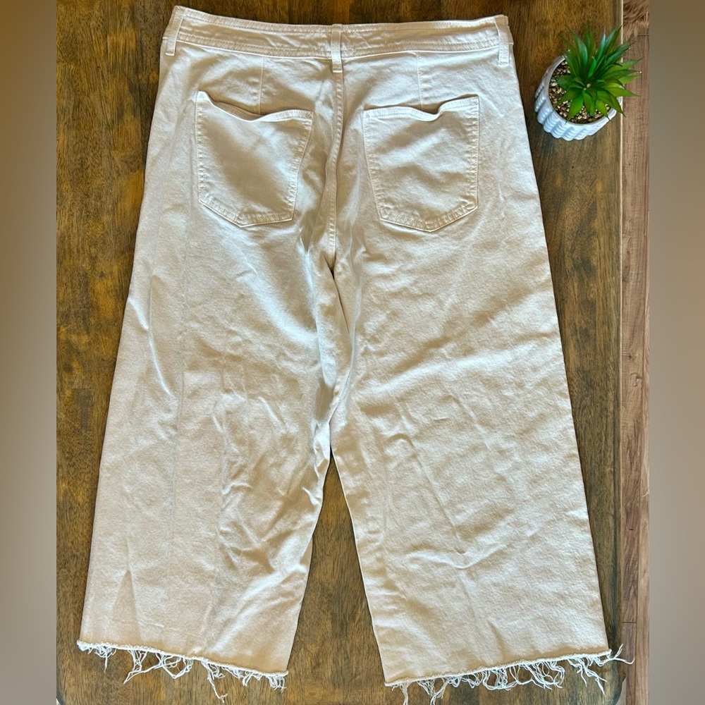 Wide Leg Cropped Jeans Women’s Size 16 white Raw Hem Denim Pants Y2K Minimalist - Picture 4 of 6